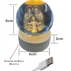 Luminária Abajur Mesa Bola de Cristal Sagrada Família 7 cm Luz LED 3d Decorativa Esfera Bivolt Benção do Lar