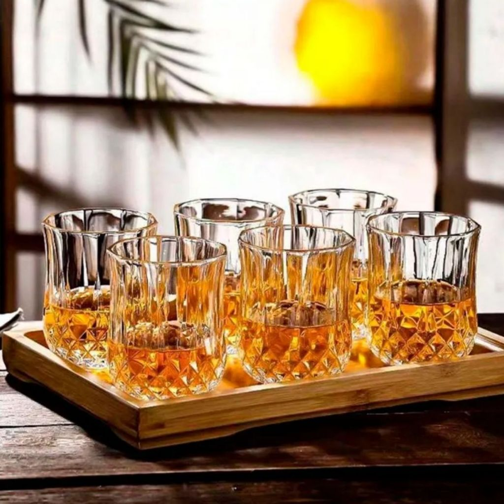 Conjunto de 1 Jarra de Vidro Âmbar com Tampa e 6 Copos – 7 Peças – Design Sofisticado e Resistente